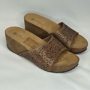 White Mountain ‘Kind’ Brown Wedge Cutout Sandals, 7.5